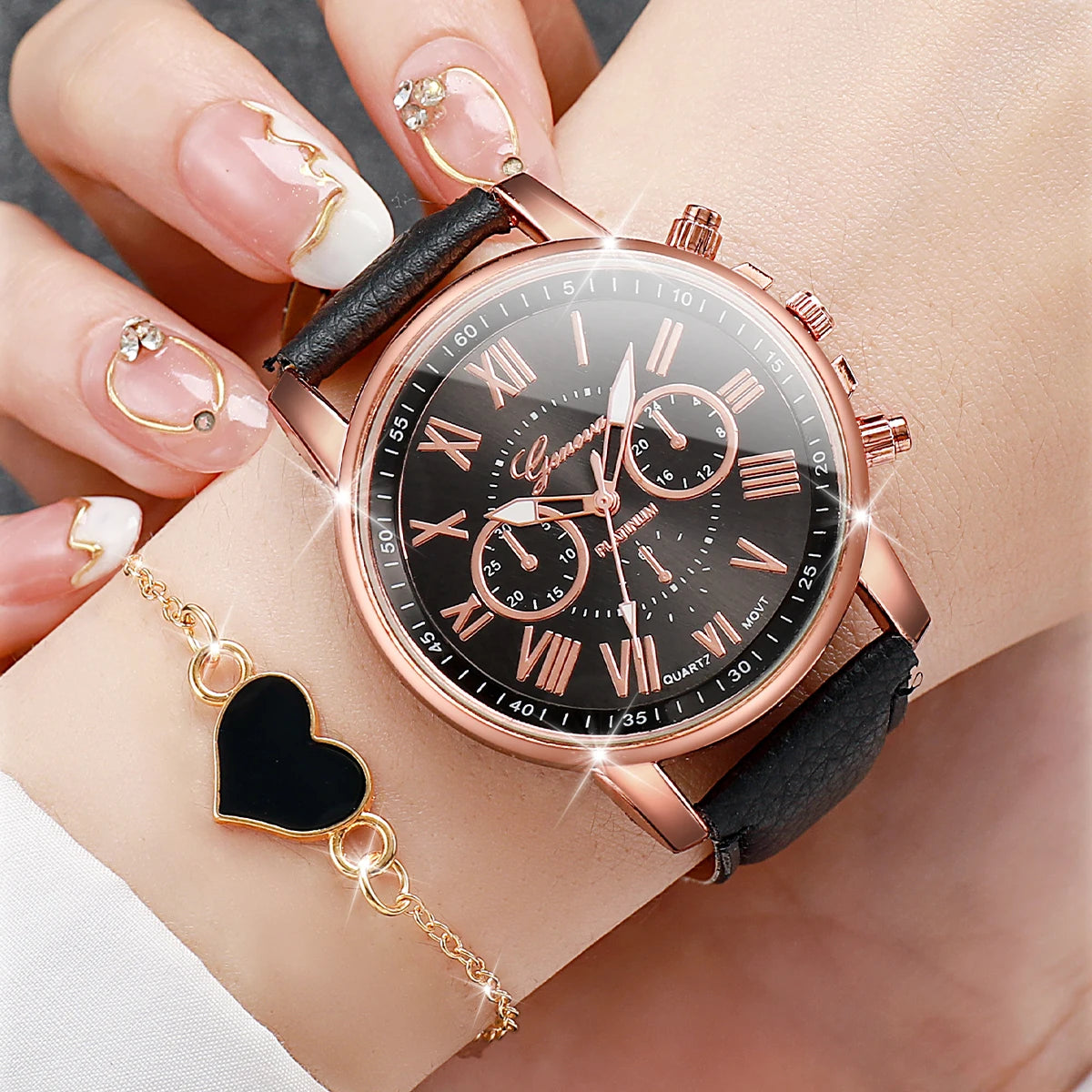 4PCS/Set Couple's Watches Fashion Roma Dial Women Quartz Watch Leather Band Wristwatches Heart Bracelets Set（Without Box） ...